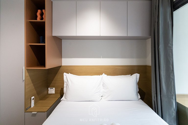 Apto com Piscina e Garagem - Perto da Av. Paulista