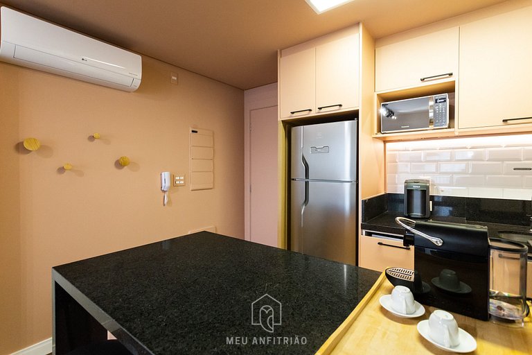 Apt with Pool and Parking - Near Avenida Paulista