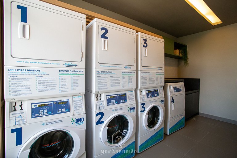 Queen bed | Swimming pool | Gym | Across subway