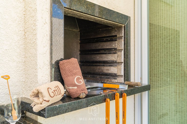 3-Suite Apartment with Barbecue at Enseada Guarujá