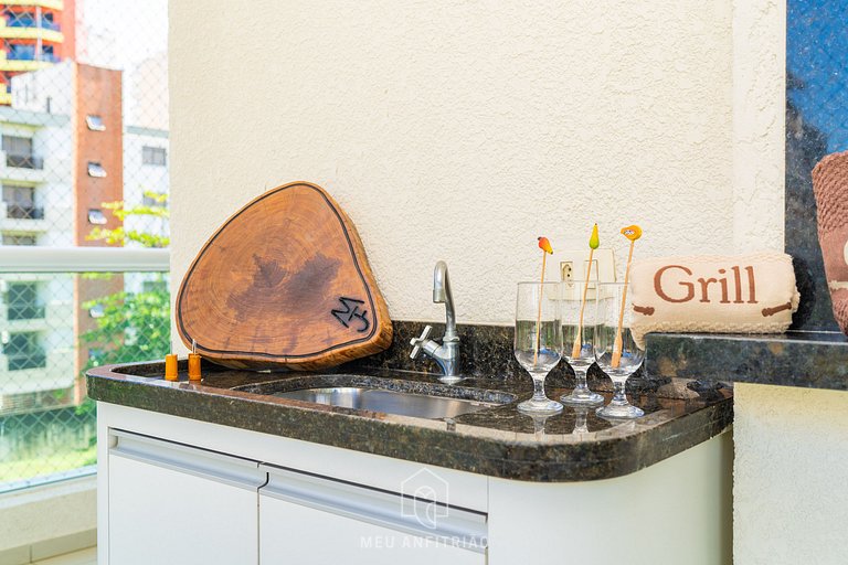 3-Suite Apartment with Barbecue at Enseada Guarujá