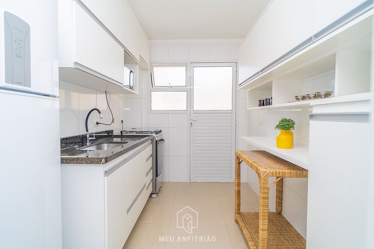 3-Suite Apartment with Barbecue at Enseada Guarujá