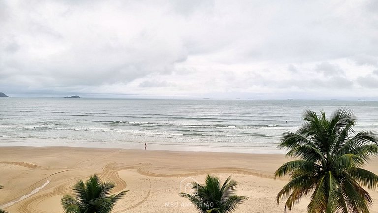 Apartamento de Frente para a Praia das Astúrias Guarujá