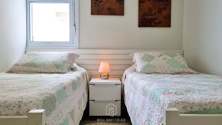 Apartment facing the sea on Astúrias Beach