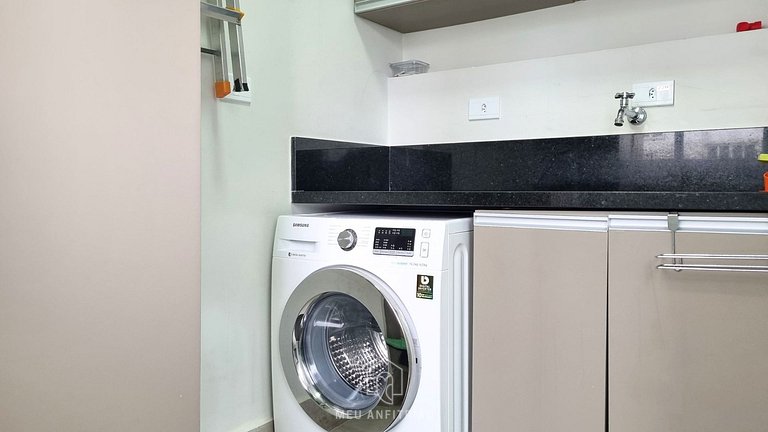 Apartamento de Frente para a Praia das Astúrias Guarujá