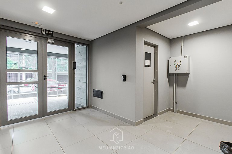 2 people, balcony and leisure 450m from the subway