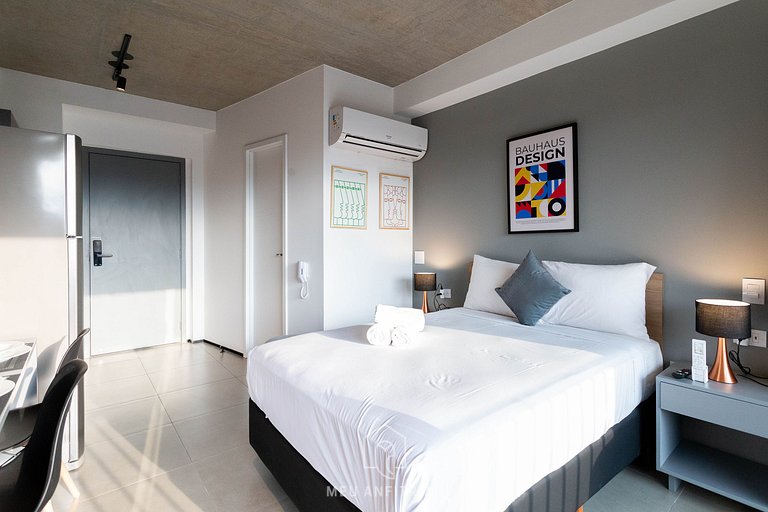 Comfortable Studio with Balcony near Paulista Avenue