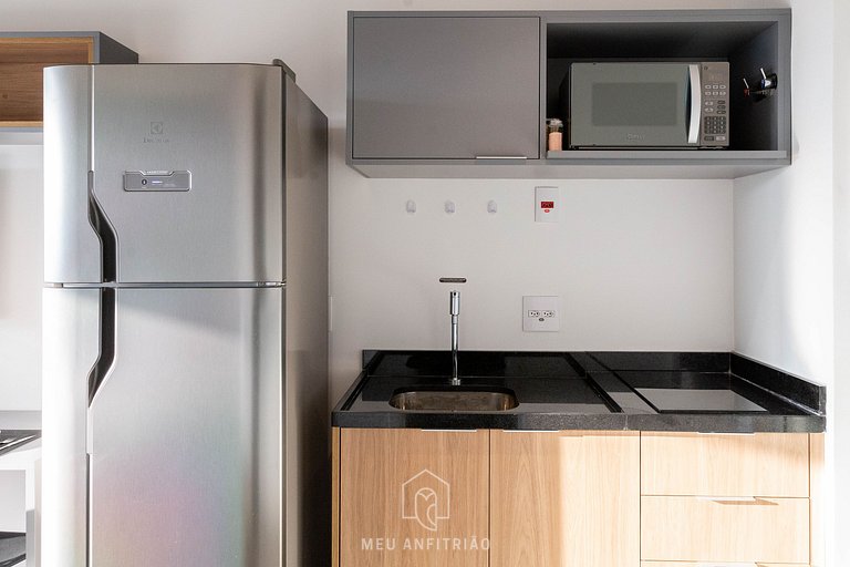 Comfortable Studio with Balcony near Paulista Avenue