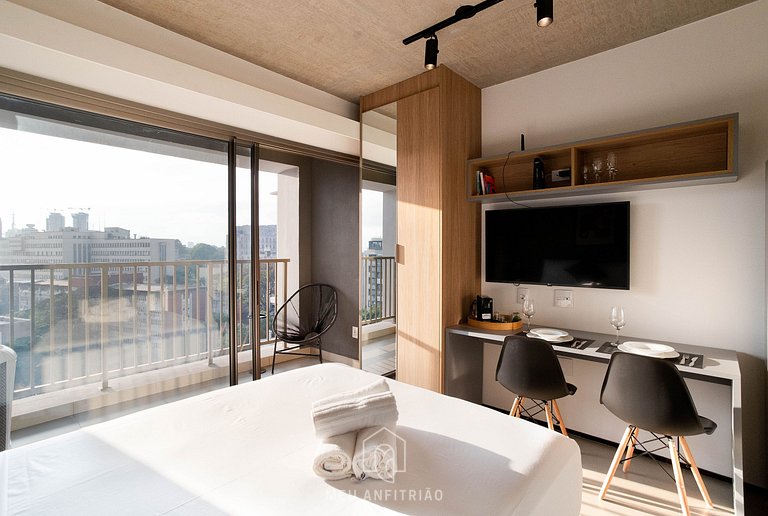 Comfortable Studio with Balcony near Paulista Avenue