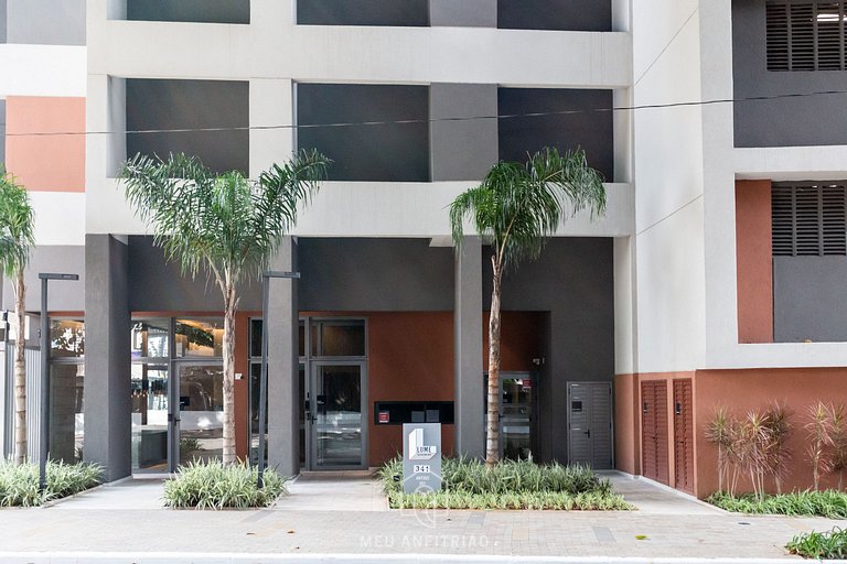 Studio p/2, varanda e lazer, a 400m do metrô