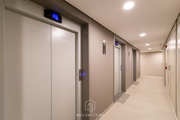 Studio p/2, varanda e lazer, a 400m do metrô