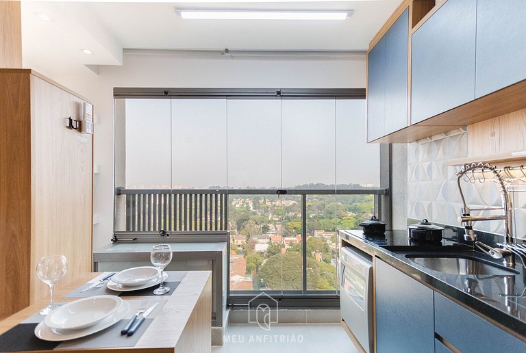 Estudio moderno con vistas a pocos pasos del metro