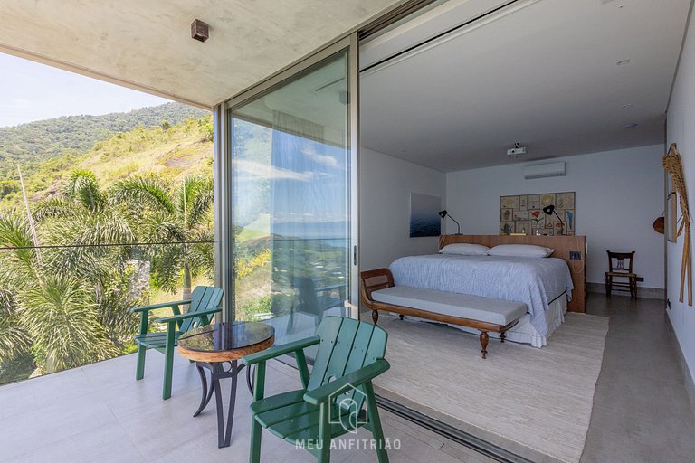 Mansion in Ilhabela