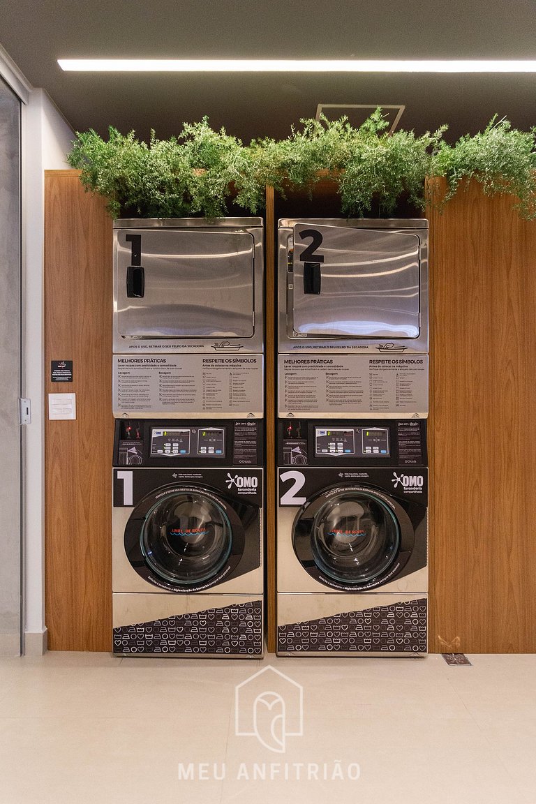 2 people, court and gym 1km from Av. Paulista