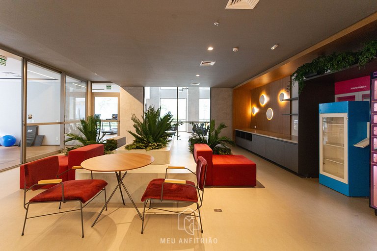 2 people, court and gym 1km from Av. Paulista