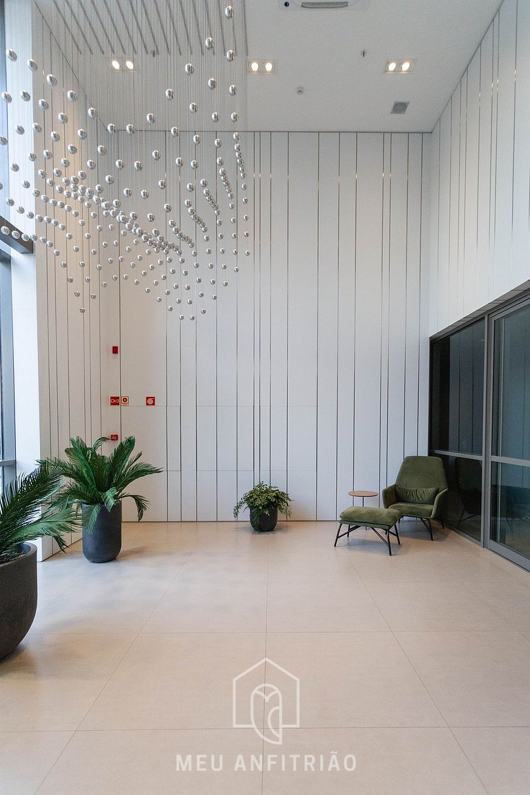 2 people, court and gym 1km from Av. Paulista