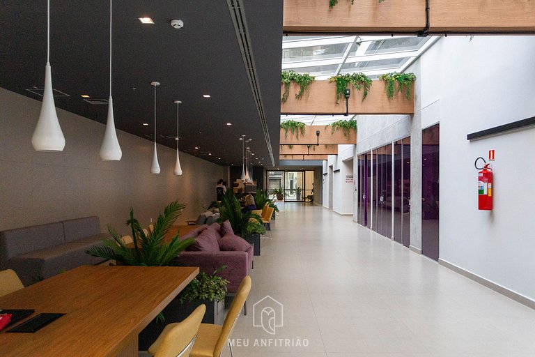 2 people, court and gym 1km from Av. Paulista