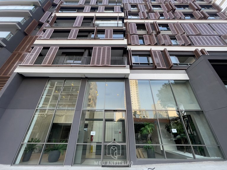 2 people, court and gym 1km from Av. Paulista