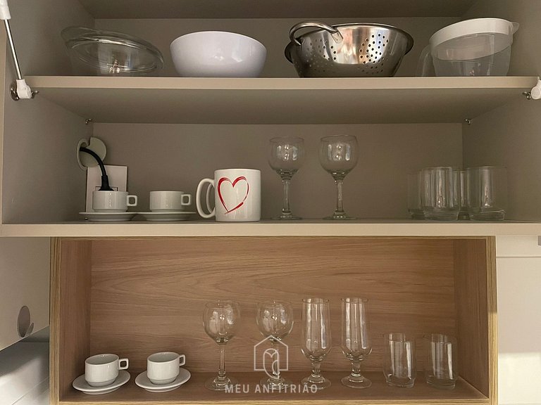 Cozy Studio with Oil Heater in Front of Metro