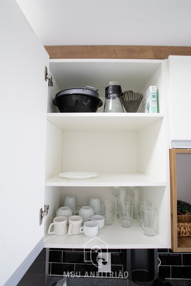 Functional studio near the subway with garage