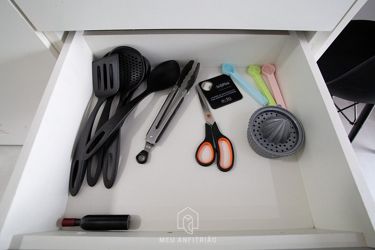 Functional studio near the subway with garage