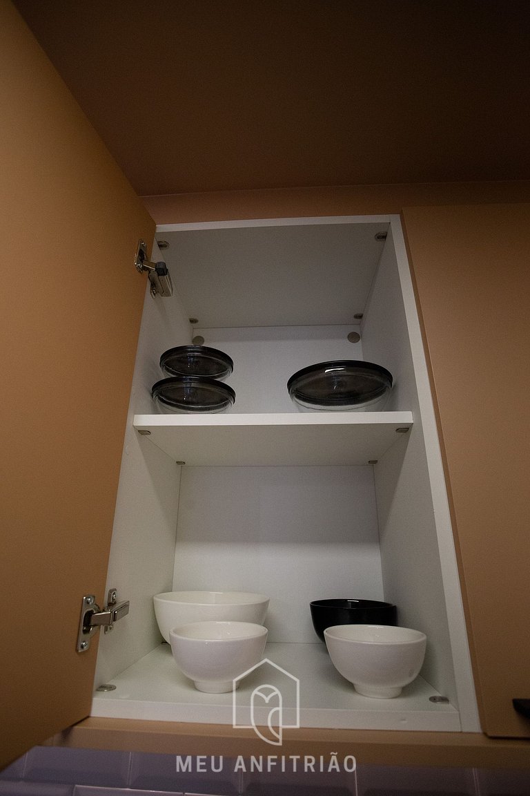 Apto com Piscina e Garagem - Perto da Av. Paulista