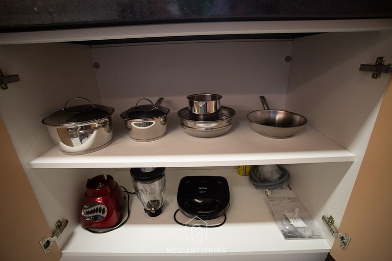 Apto com Piscina e Garagem - Perto da Av. Paulista