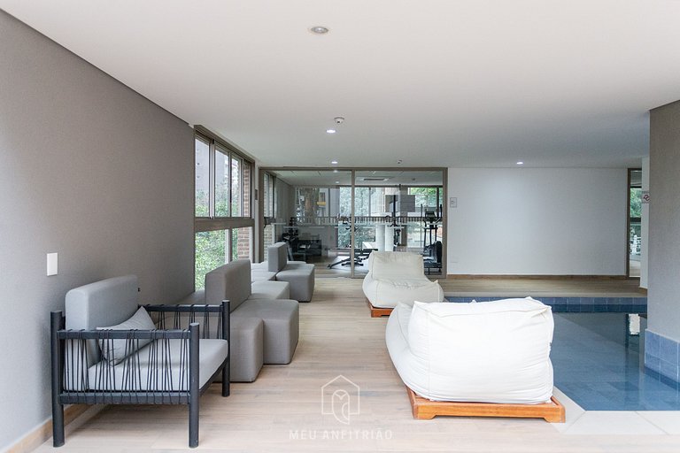 2 people | Heated pool | 500m from the subway