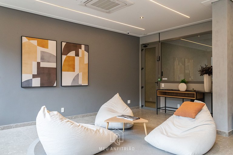 New studio, balcony, leisure, 100m from subway