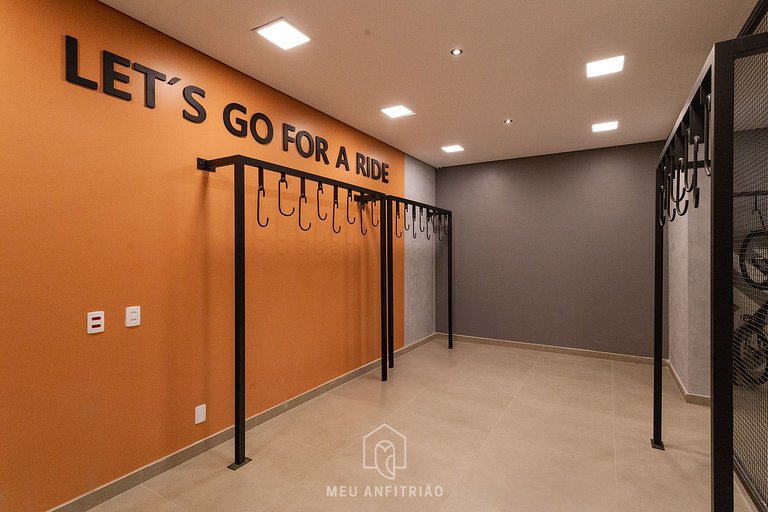 Studio novíssimo, varanda, lazer, 100m do metrô