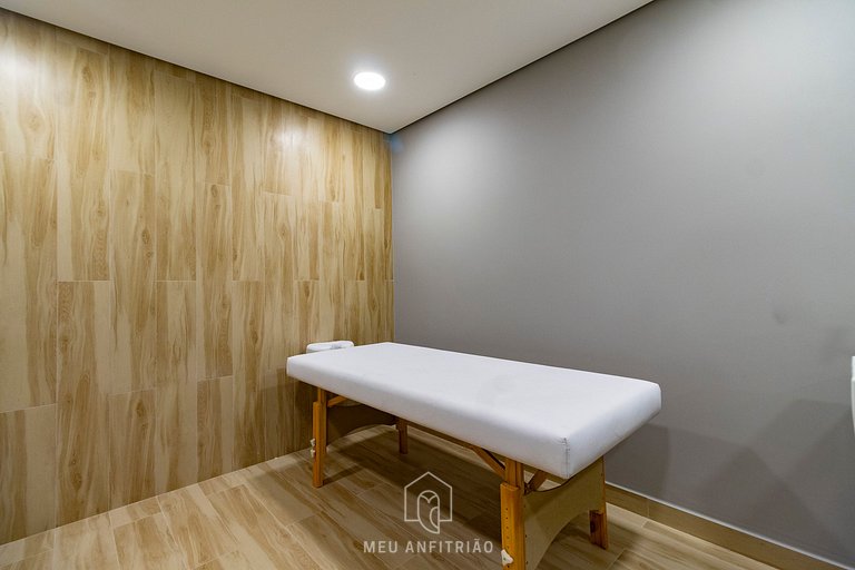 Studio em cond. c/ piscina perto do metrô