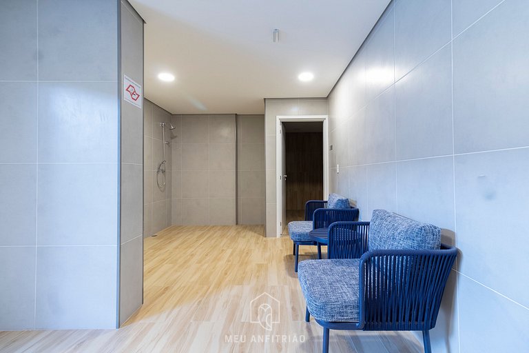 Studio for 2, TV, full leisure next to the subway