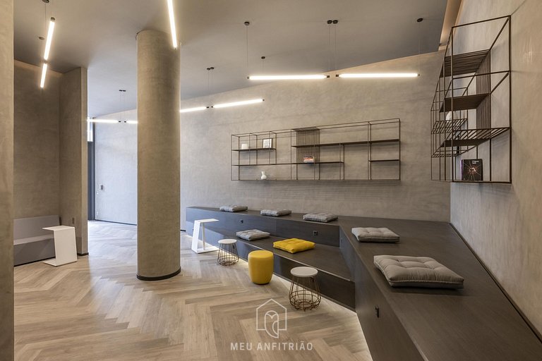 Spacious Studio with Balcony Near Faria Lima Avenue