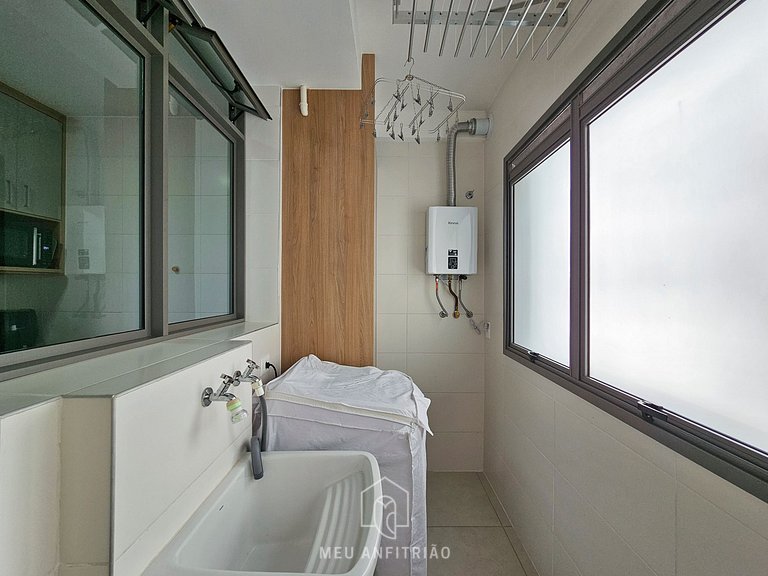 Apartamento en Bertioga con Piscina y Parrilla