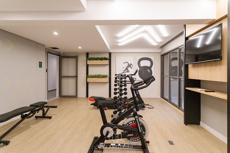 Studio for 2, building near São Paulo Hospital