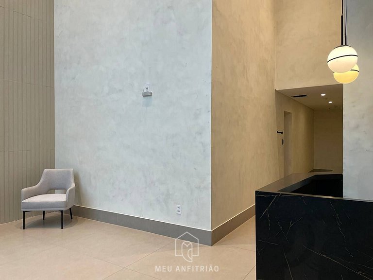 Studio for 2, building near São Paulo Hospital