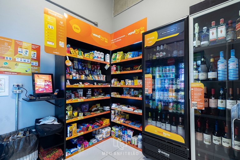 Spacious Studio with Balcony Near Faria Lima Avenue