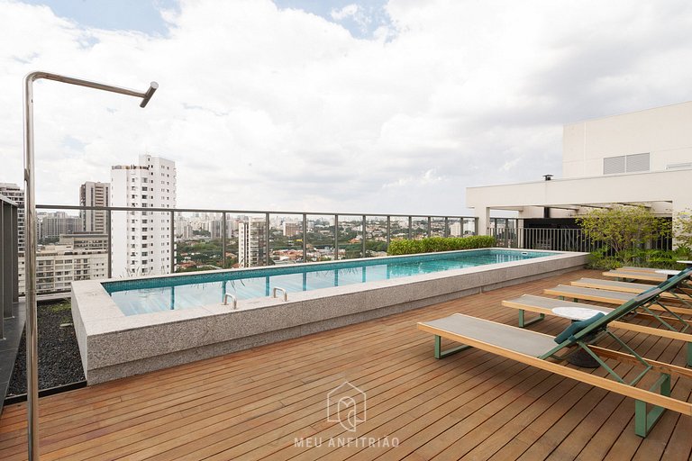 2-person studio with full kitchen near the airport