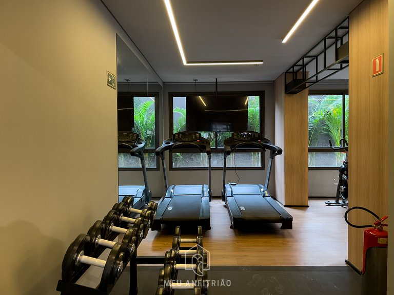 38m² | 2 rooms | Equipped kitchen | 300m subway