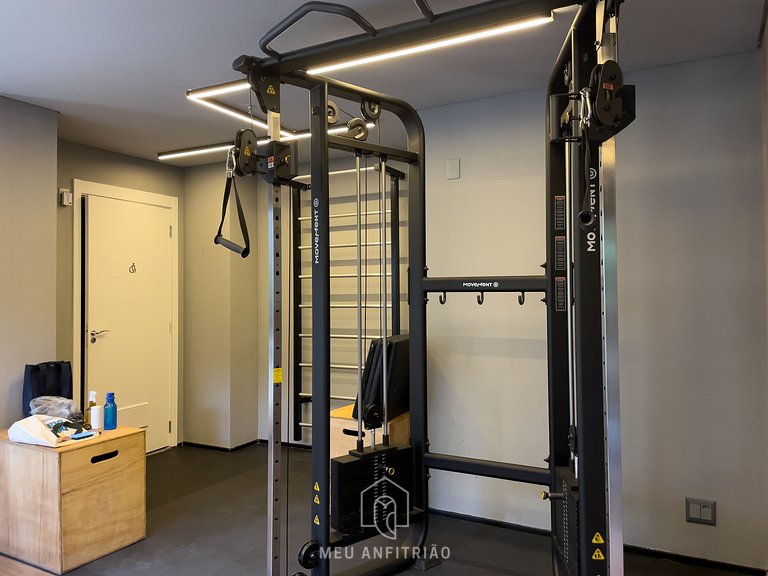 38m² | 2 rooms | Equipped kitchen | 300m subway