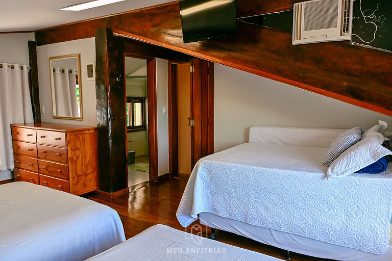 16 personas | Piscina clim. | Tenis | 900m playa