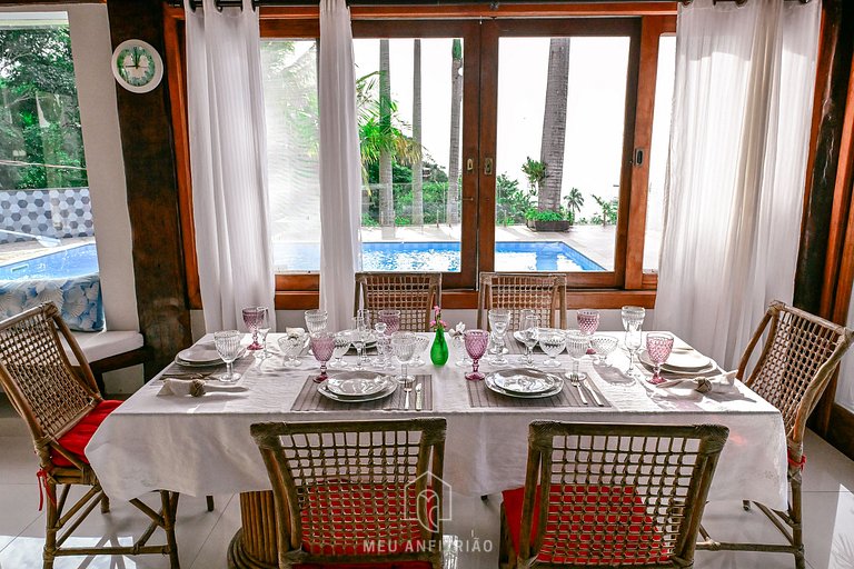 16 personas | Piscina clim. | Tenis | 900m playa