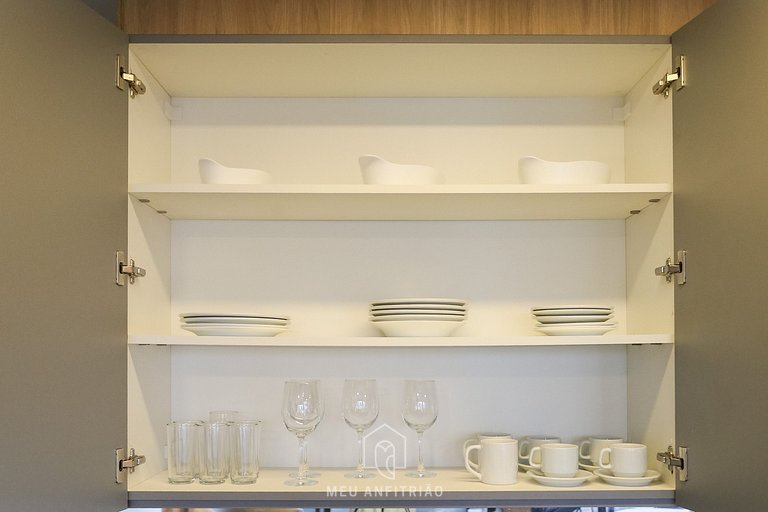 Spacious Studio with Balcony Near Faria Lima Avenue