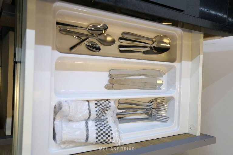 Spacious Studio with Balcony Near Faria Lima Avenue