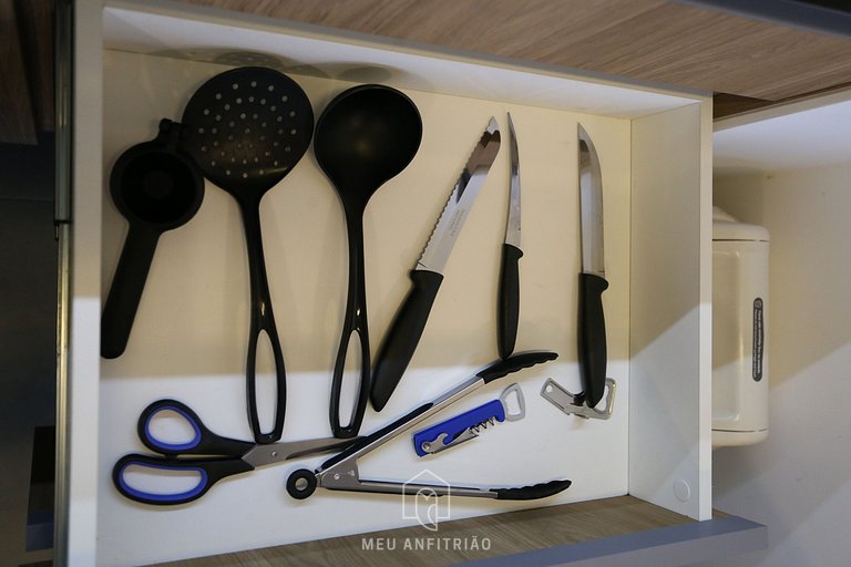 Spacious Studio with Balcony Near Faria Lima Avenue