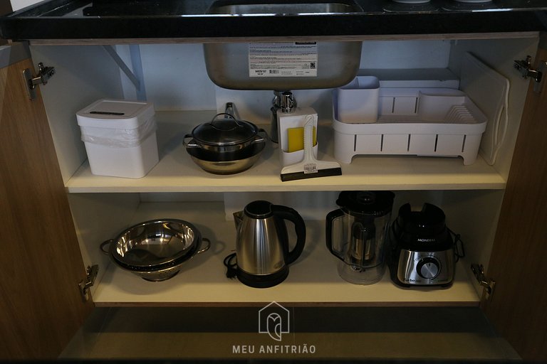 Spacious Studio with Balcony Near Faria Lima Avenue