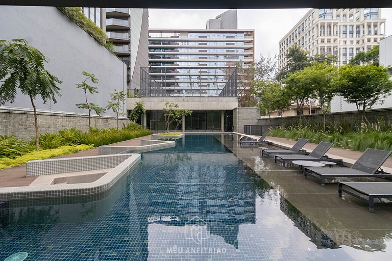 Spacious Studio with Balcony Near Faria Lima Avenue