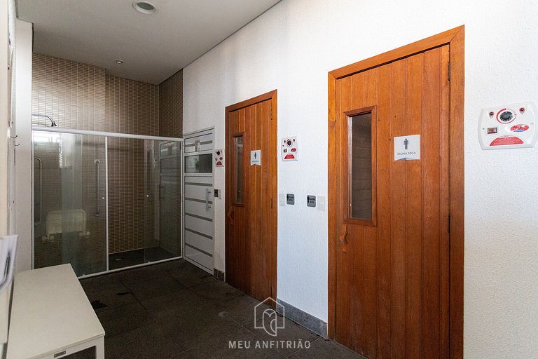 Comfortable Apartment for 4 with on Rua da Consolação