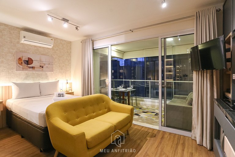 Comfortable Apartment for 4 with on Rua da Consolação