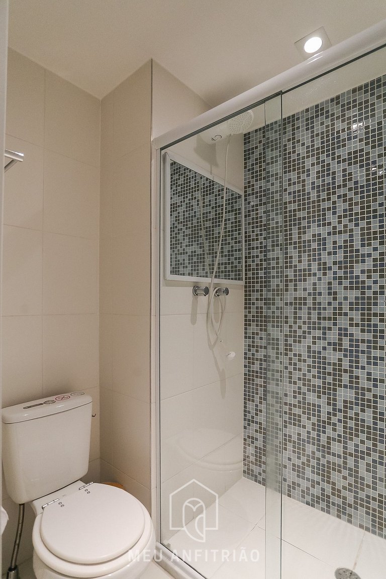 Comfortable Apartment for 4 with on Rua da Consolação